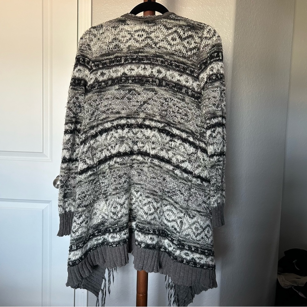 W Grey & Black American Rag Fringe Tunic Cardigan Size S/M |D22 - Picture 9 of 9